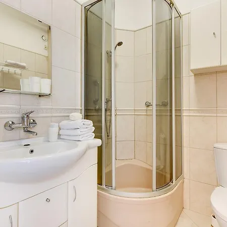 Kamienica Hotelowe Komfortowe Lozka, Plaza Orlowo Molo Хостел