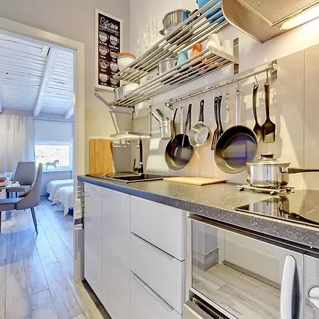 Kamienica Hotelowe Komfortowe Lozka, Plaza Orlowo Molo