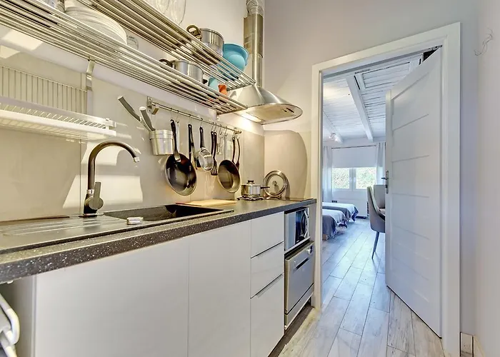 Albergue Kamienica Hotelowe Komfortowe Lozka, Plaza Orlowo Molo *