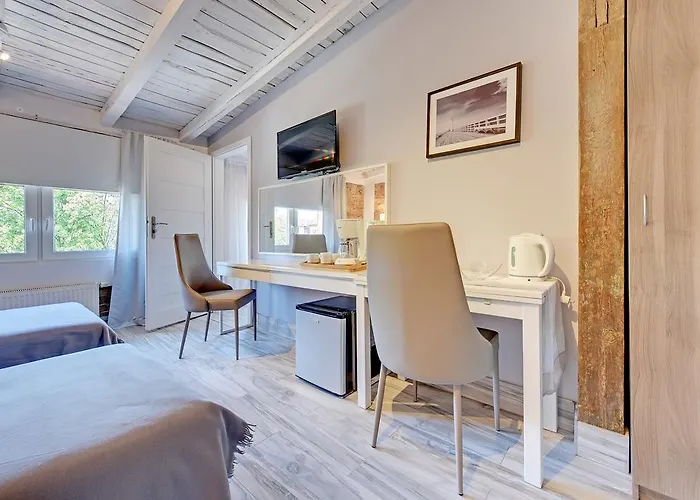 Albergue Kamienica Hotelowe Komfortowe Lozka, Plaza Orlowo Molo Gdynia