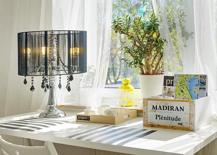 Albergue Kamienica Hotelowe Komfortowe Lozka, Plaza Orlowo Molo